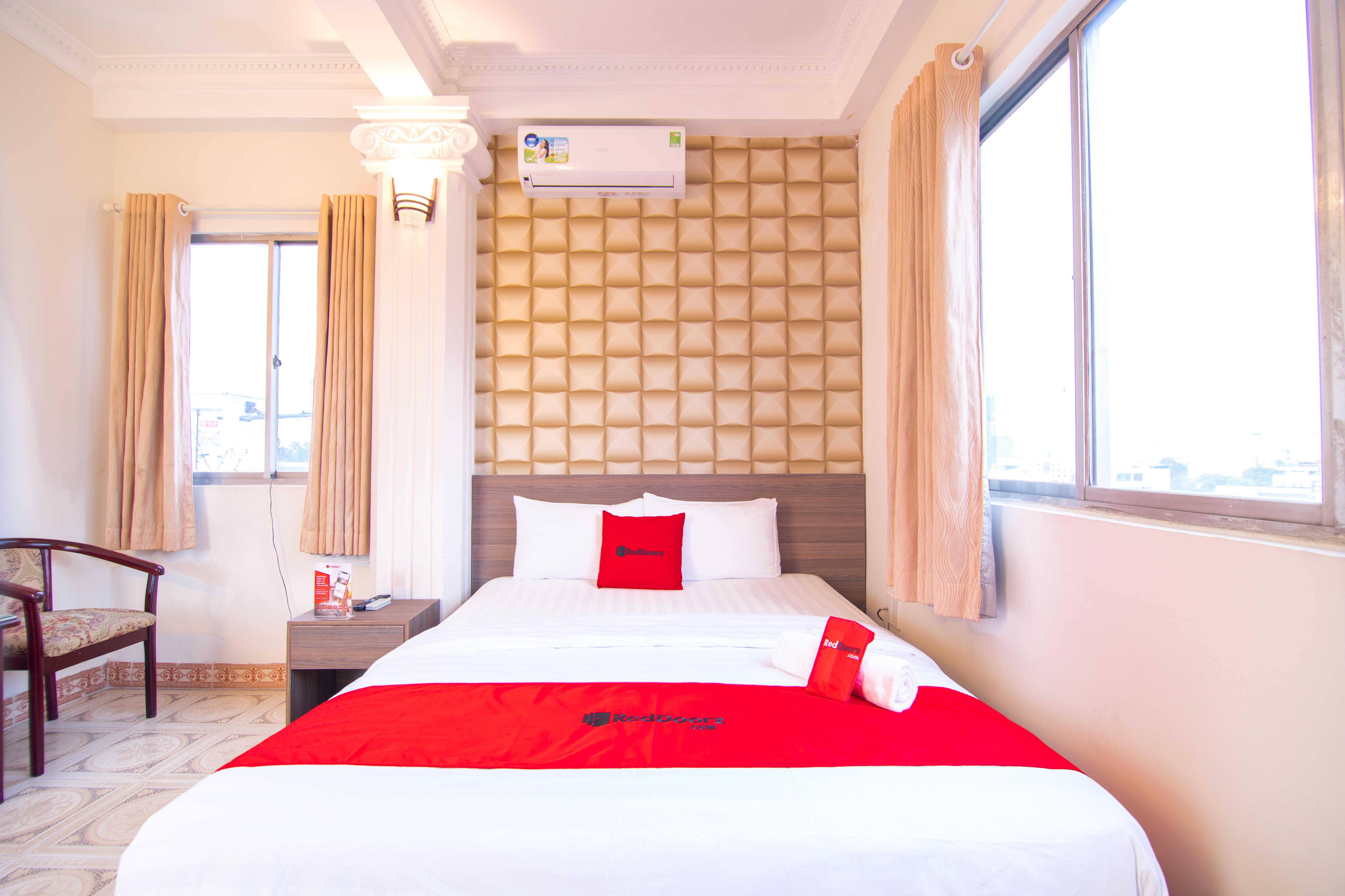 Tan Hoang Long Hotel Bandar Ho Chi Minh Luaran gambar