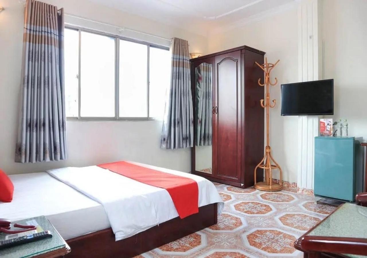 Tan Hoang Long Hotel Bandar Ho Chi Minh Luaran gambar